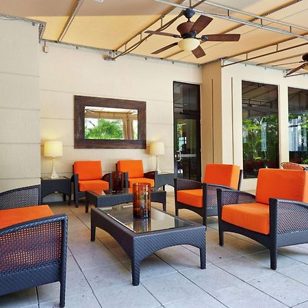 Hilton Garden Inn West Palm Beach Airport Exterior foto
