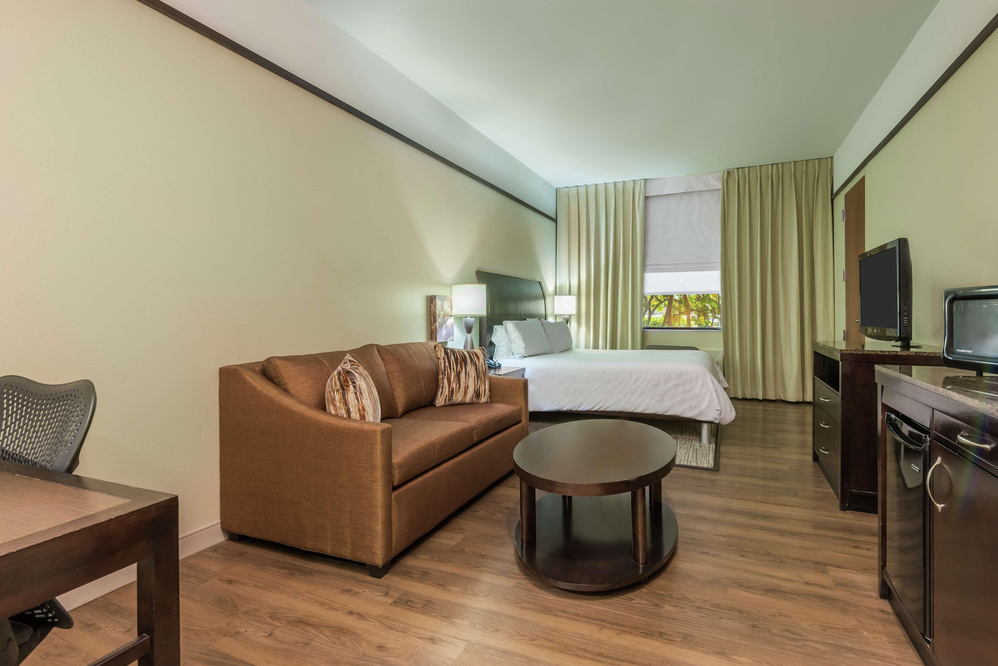 Hilton Garden Inn West Palm Beach Airport Exterior foto