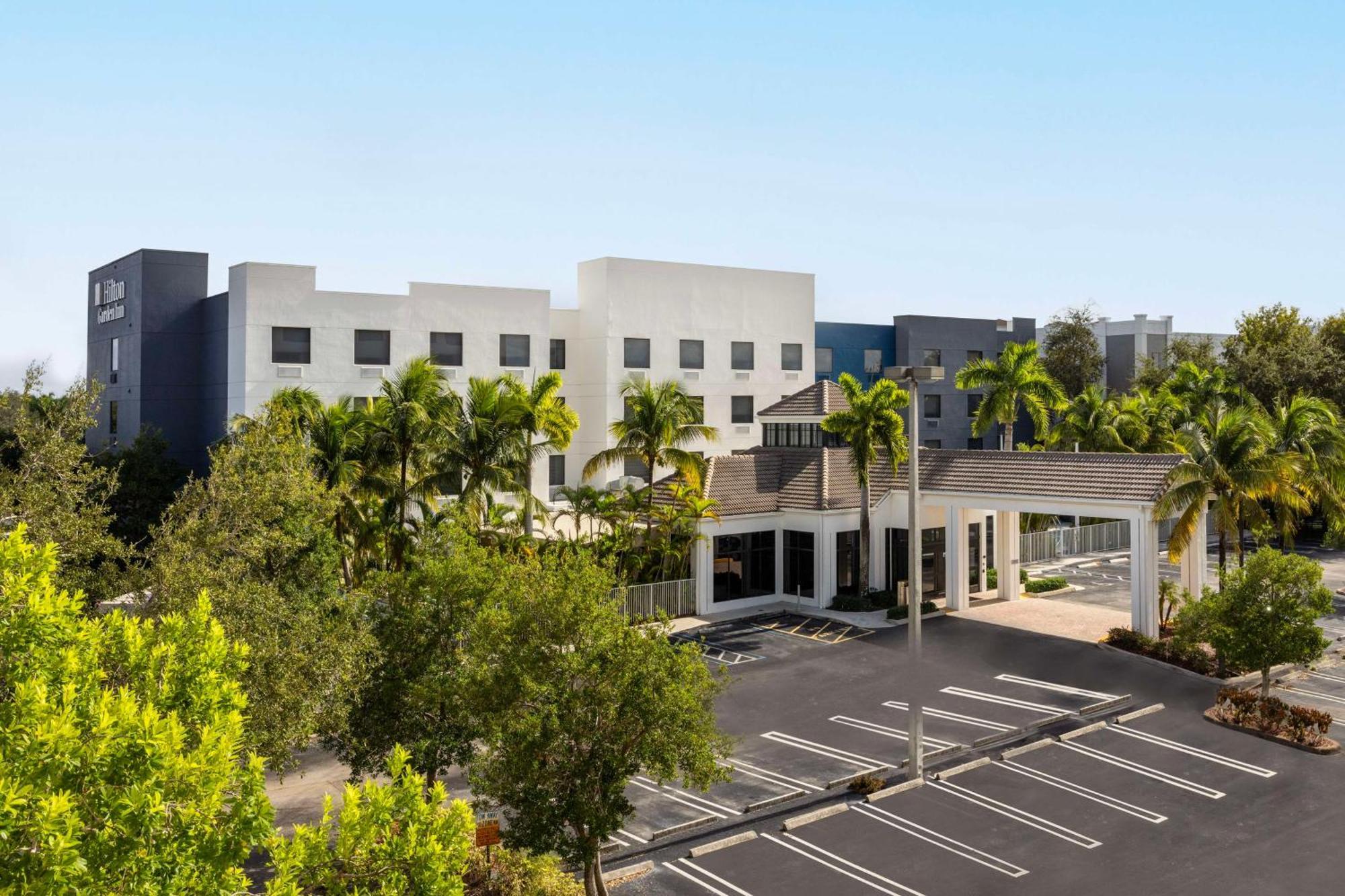 Hilton Garden Inn West Palm Beach Airport Exterior foto